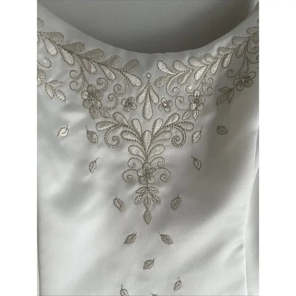 Scott McClintock Petite Wedding Dress Embroidered Rhinestones Ivory Satin Size 4 - Picture 15 of 16
